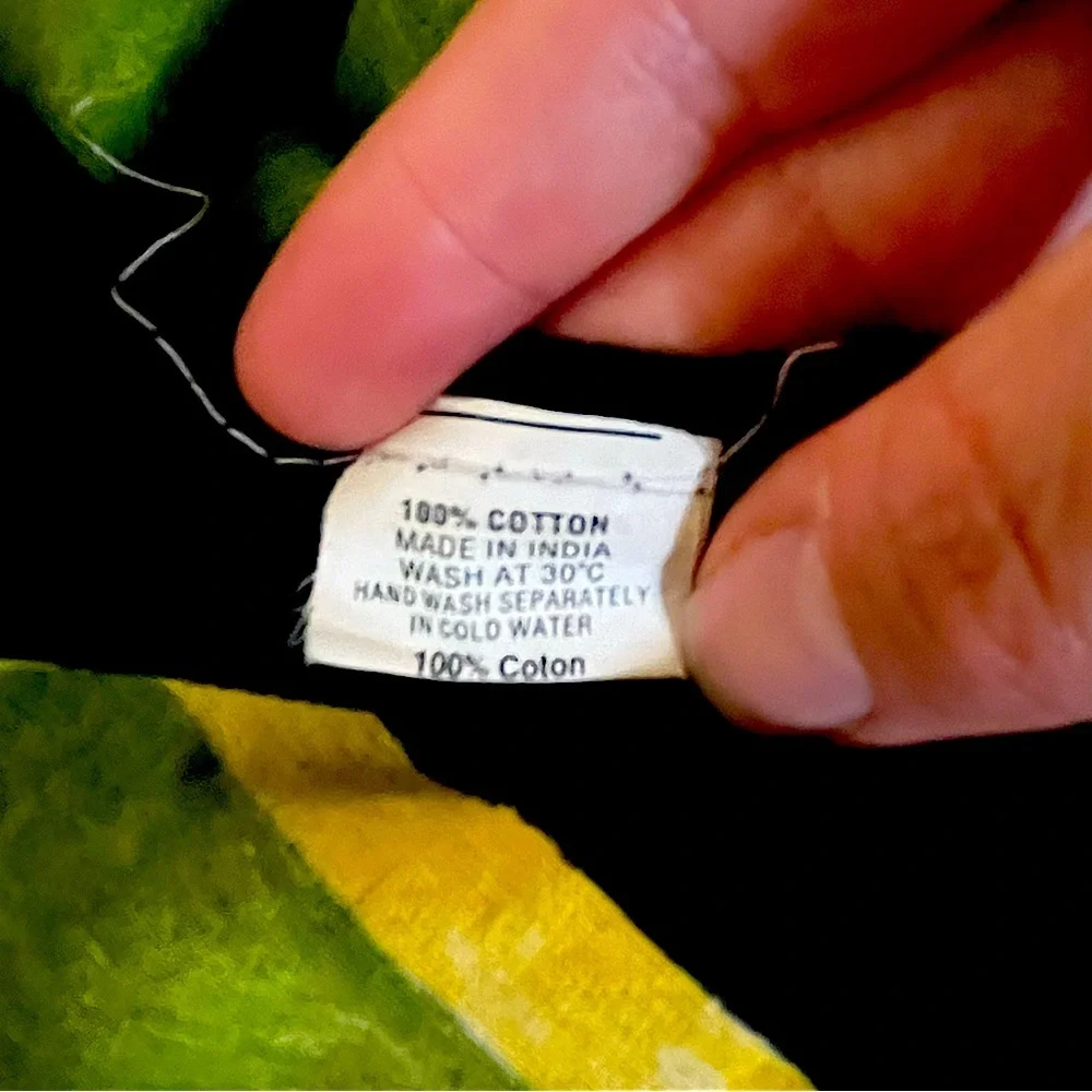 Vintage Bob Marley ONE LOVE Wall Tapestry 54 in x 80 in Red Green Yellow Black